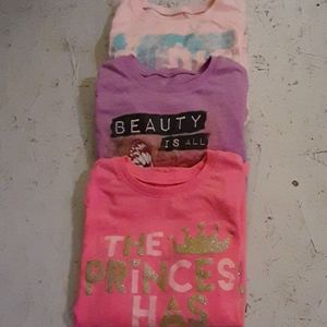 Bundle of 3 girls long sleeve graphic t-shirts